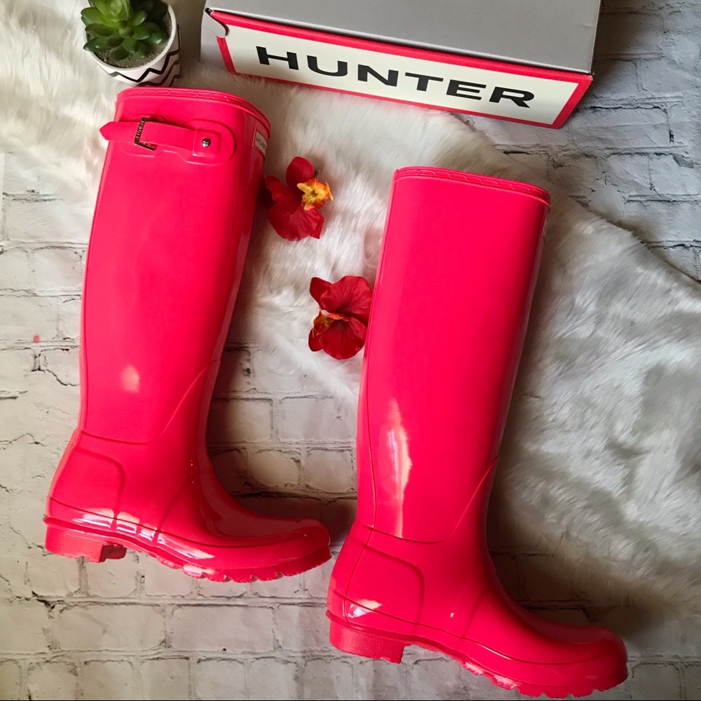 Hunter Original Tall Gloss Hyper Pink Rain Boots